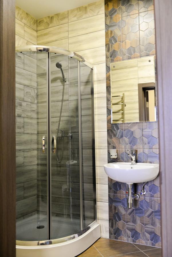 Grad Hotel Ashmyany Bagian luar foto