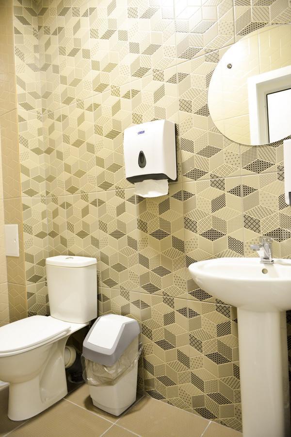 Grad Hotel Ashmyany Bagian luar foto