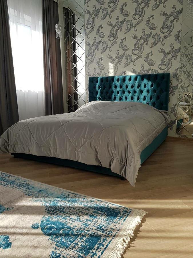 Grad Hotel Ashmyany Bagian luar foto